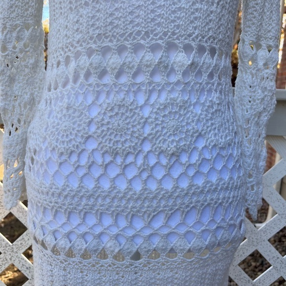 Velvet by Graham Spencer Crochet Knit White Dress V Neck 3/4 Sleeve MIDI Small - Picture 9 of 16